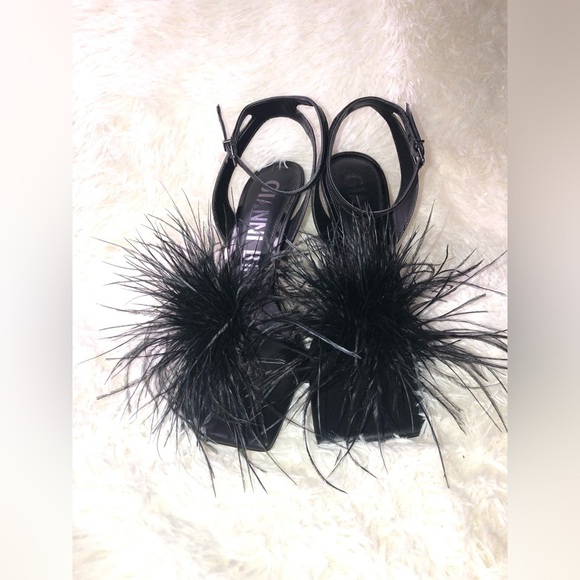 Gianni Bini Black Feathered Heels size 9.5 NWOT - Picture 8 of 15